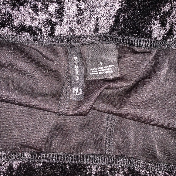 Black velvet leggings by New Directions - Picture 3 of 3